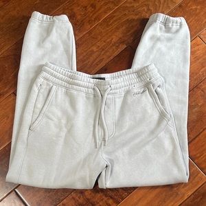 Hollister feel Good fleece Joggers Grey size Small